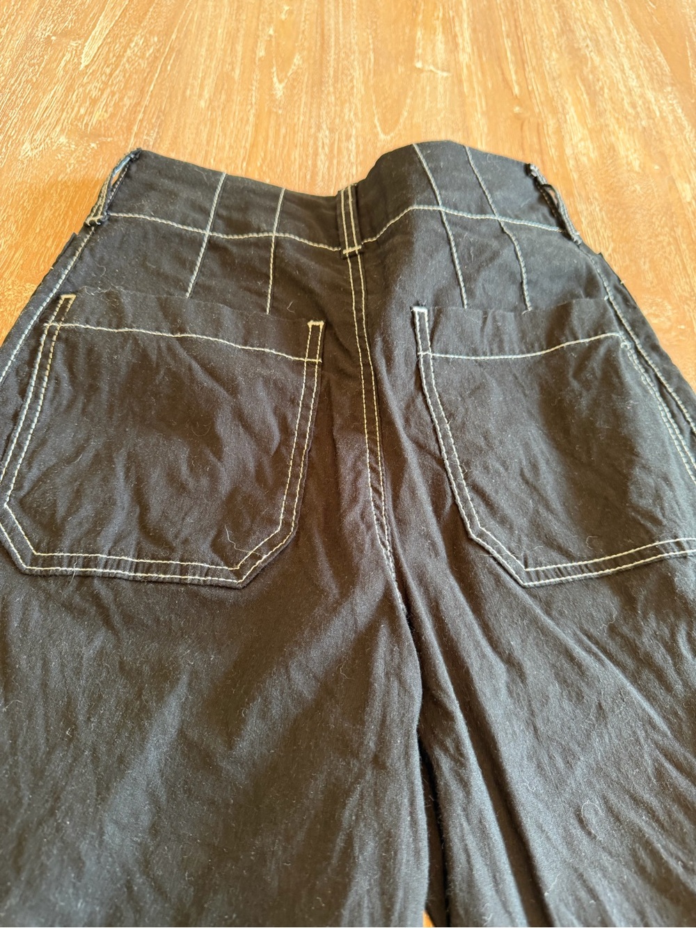 Anthropologie Black Wide Leg Cropped Pants with Contrast Stitching - Picture 4 of 6